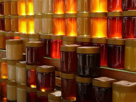 The Healing Powers of Honey: How it Can Aid in Wound Healing